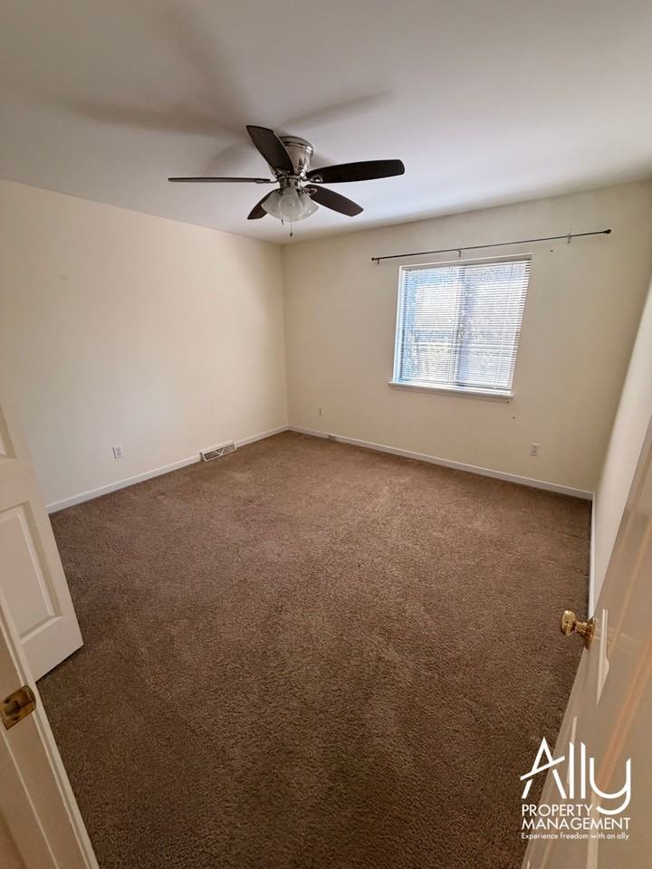 4814 Grassy Knl #1 - Photo 3 of 16