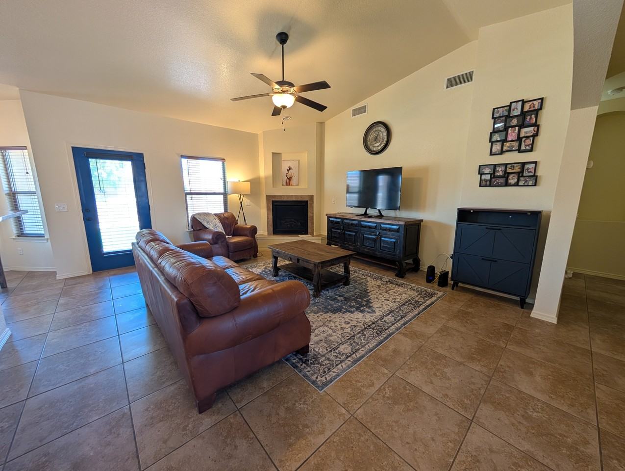 5604 New Castle Ct #1 - Photo 4 of 22