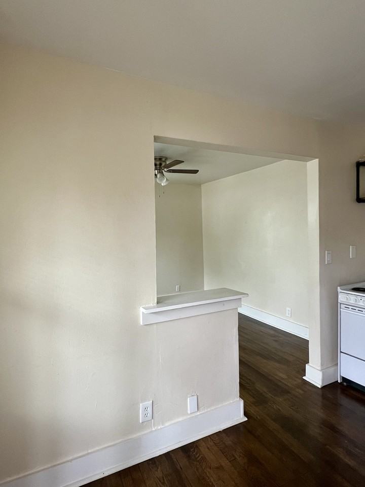 132 1/2 N Wheeling Ave #B - Photo 5 of 16