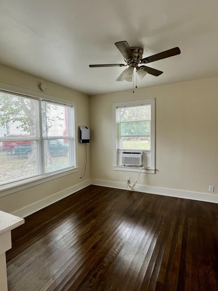 132 1/2 N Wheeling Ave #B - Photo 6 of 16
