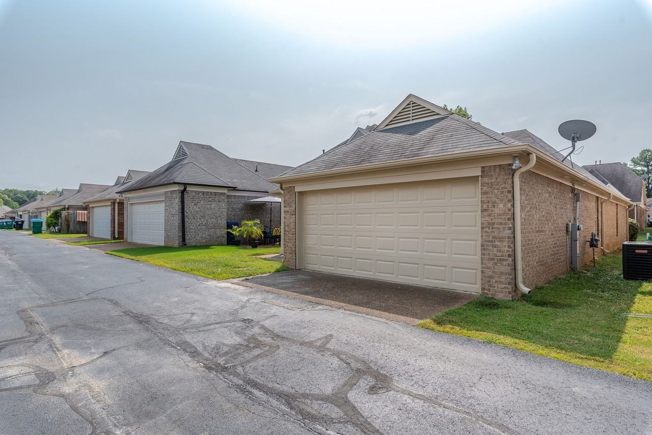 7188 Tivoli Ln #1 - Photo 4 of 10