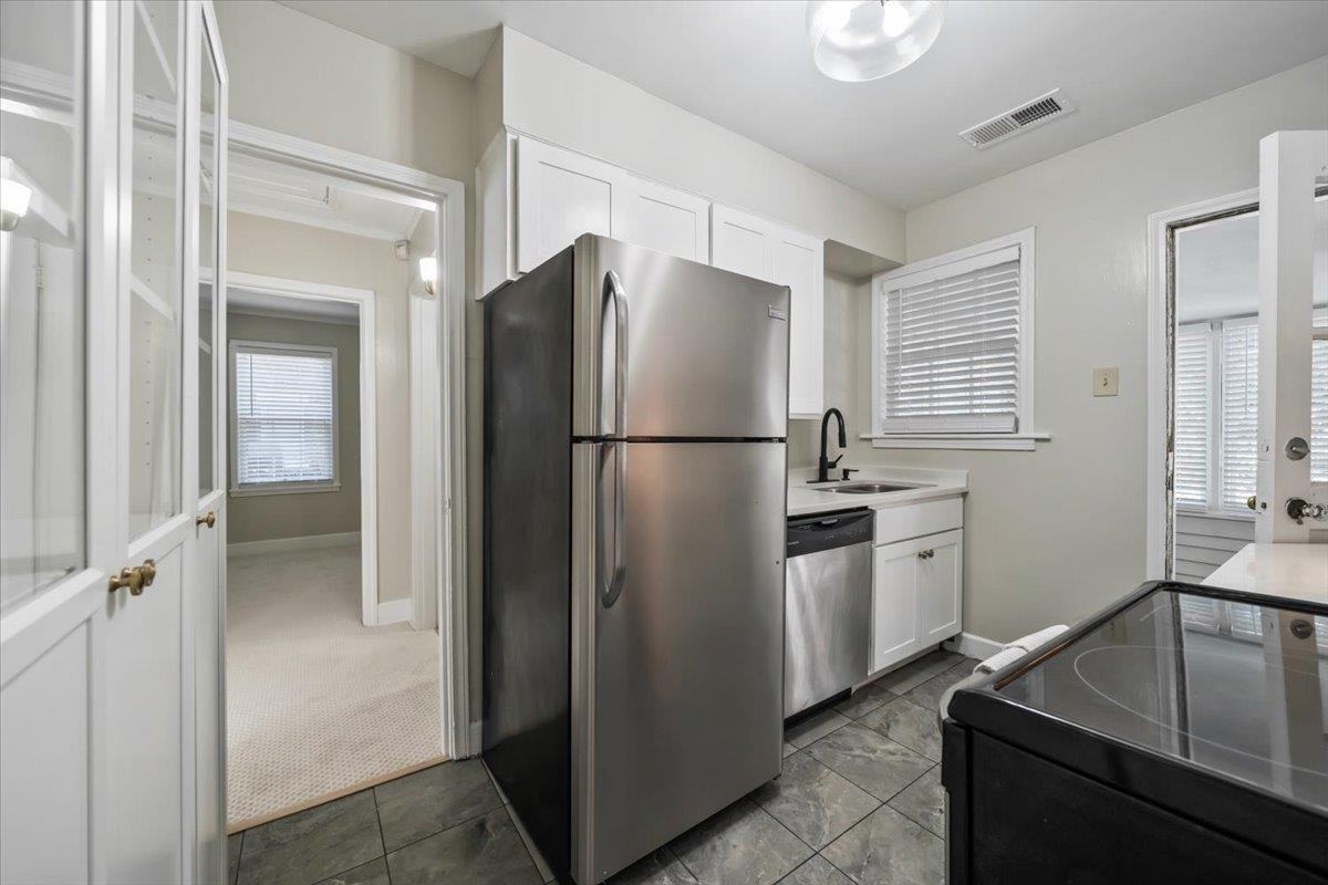 737 Buck St #1 - Photo 4 of 36