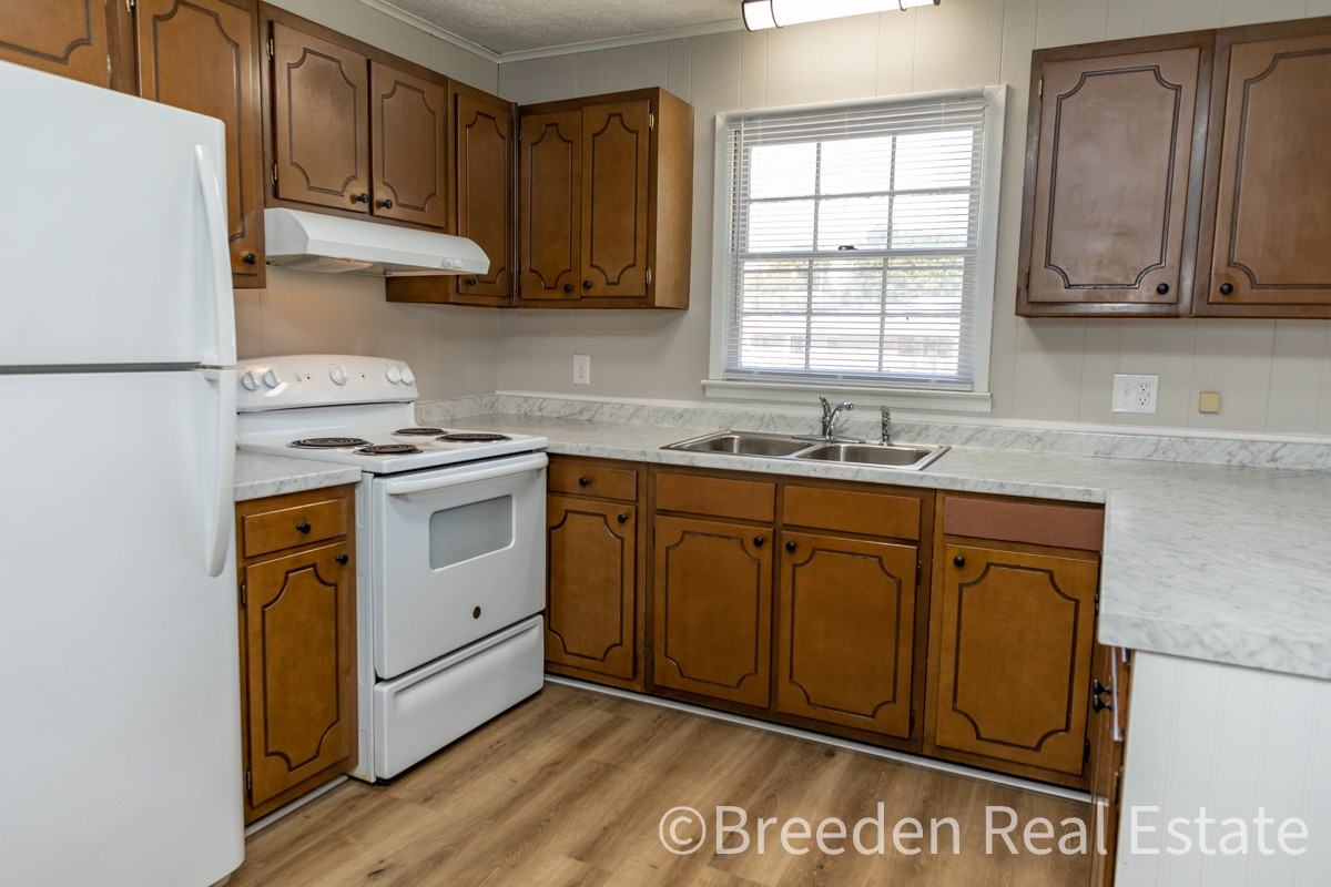 1670 Falls Ave #A - Photo 4 of 17