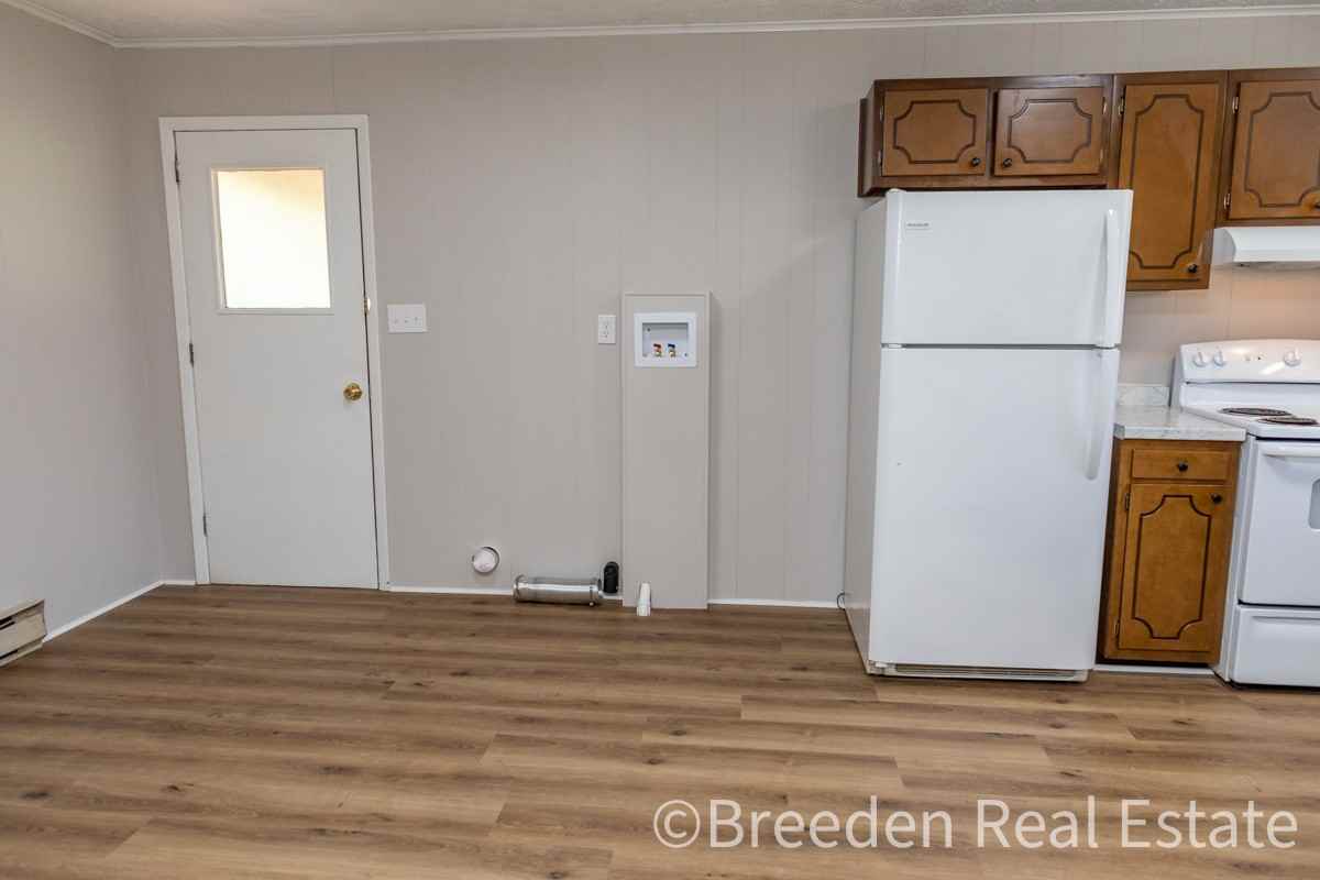 1670 Falls Ave #A - Photo 6 of 17