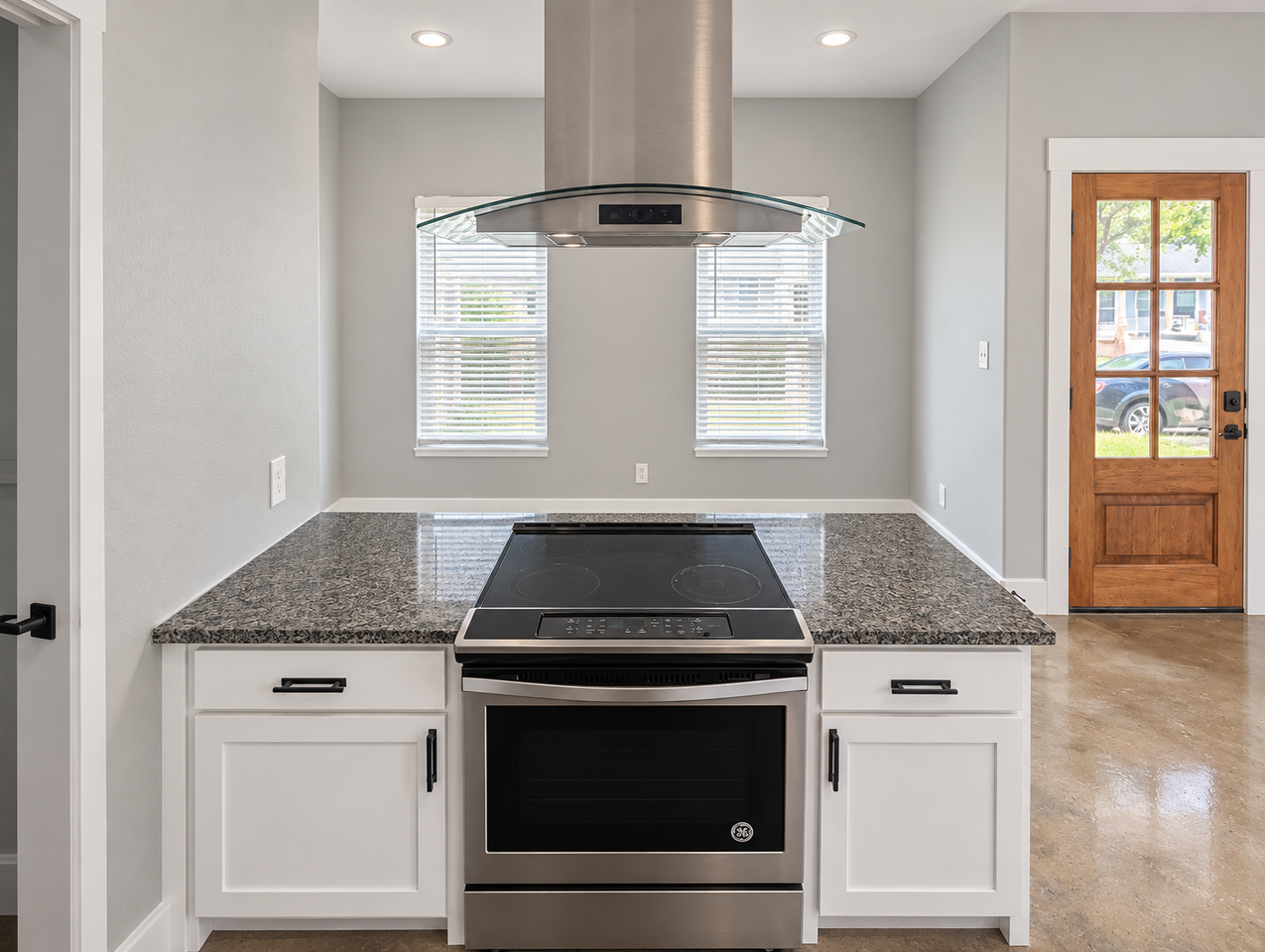 1215 Oak Dr #103 - Photo 4 of 36