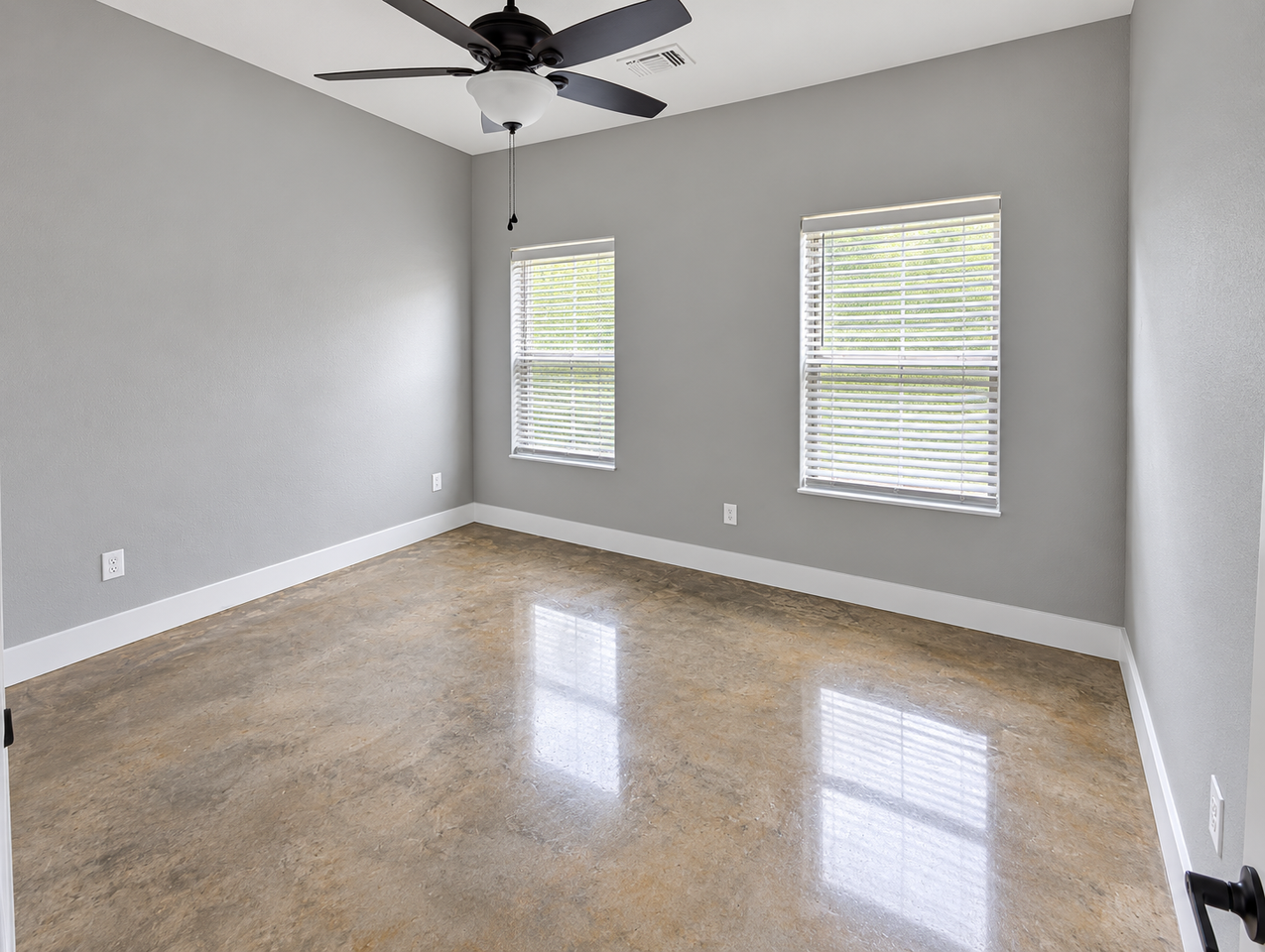 1215 Oak Dr #103 - Photo 7 of 36