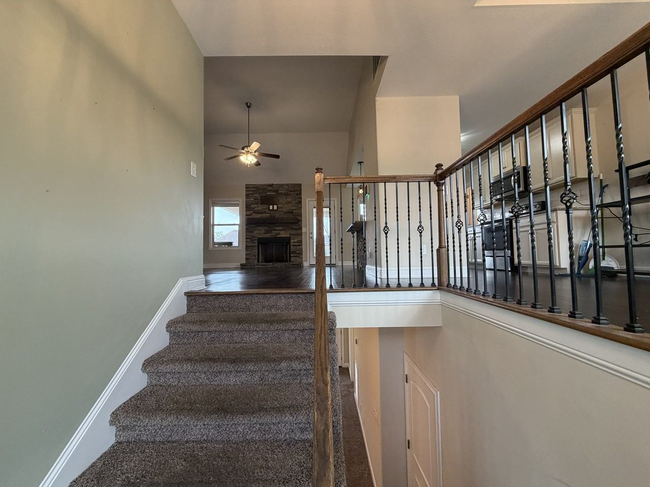 1004 Shirley Dr #1 - Photo 2 of 36