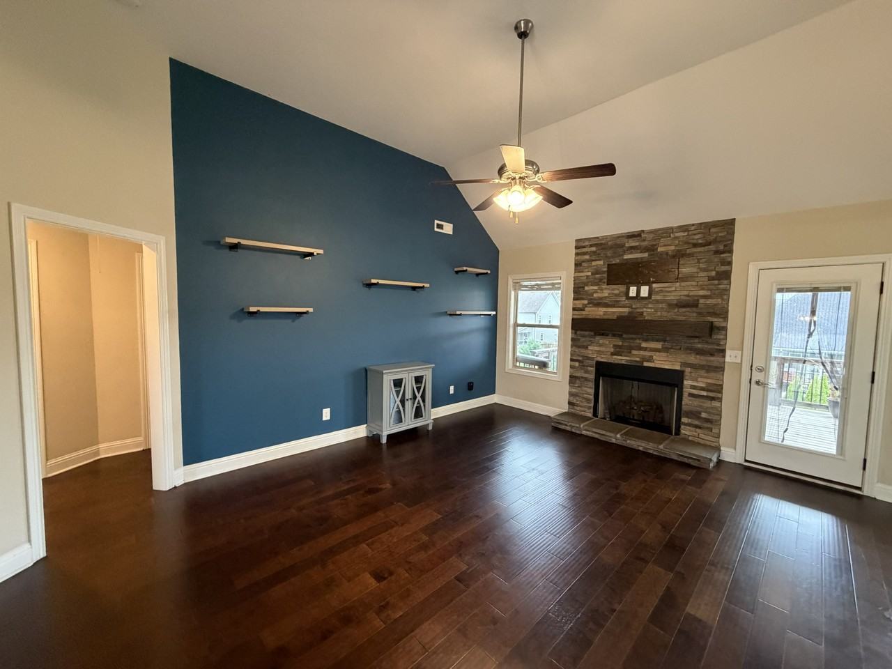 1004 Shirley Dr #1 - Photo 5 of 36