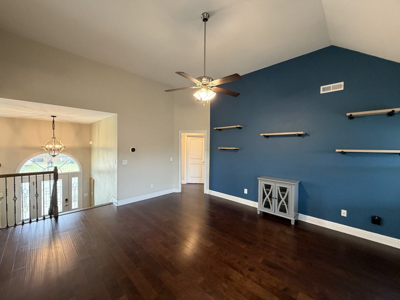 1004 Shirley Dr #1 - Photo 6 of 36
