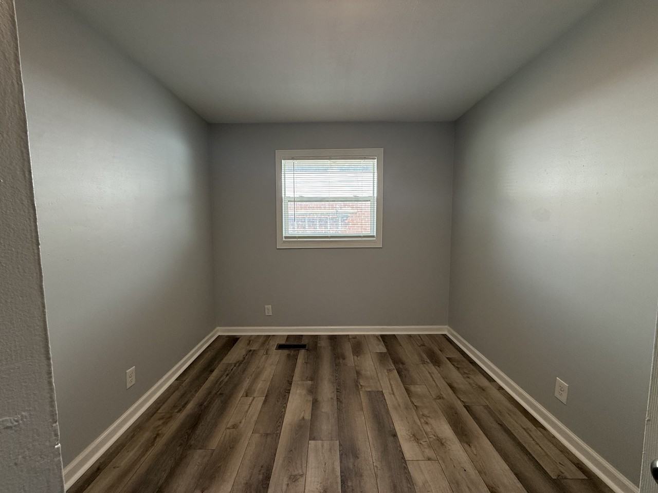 1025 Kirkwood Dr #1 - Photo 7 of 11