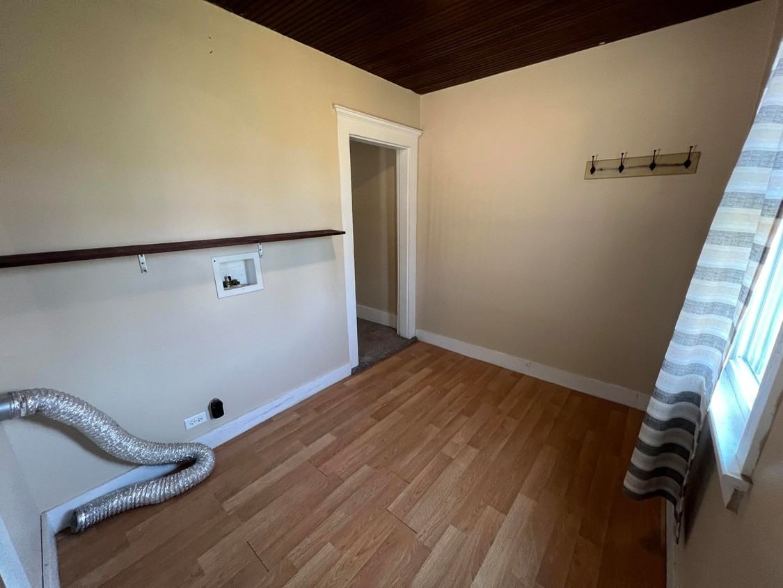 2205 5th Ave #1 - Photo 4 of 12