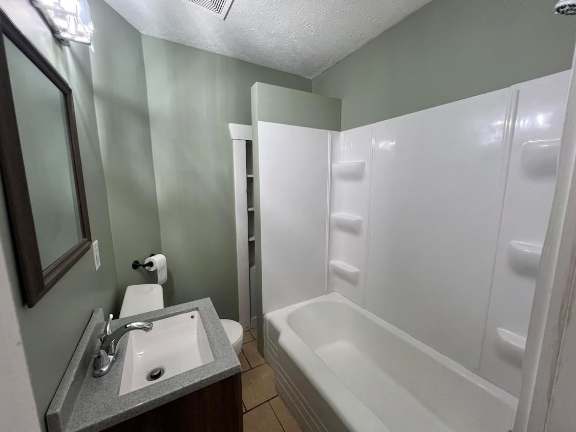 2205 5th Ave #1 - Photo 7 of 12