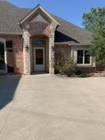 featured image of 900 Cypress Dr #1