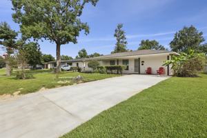 featured image of 5475 Sunbury Dr #1