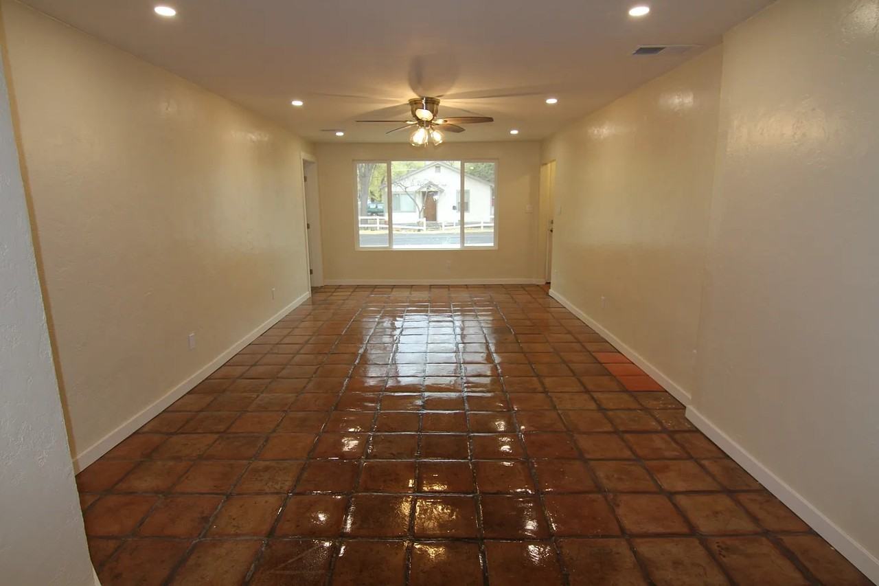 813 Lincoln Ave #A - Photo 2 of 15