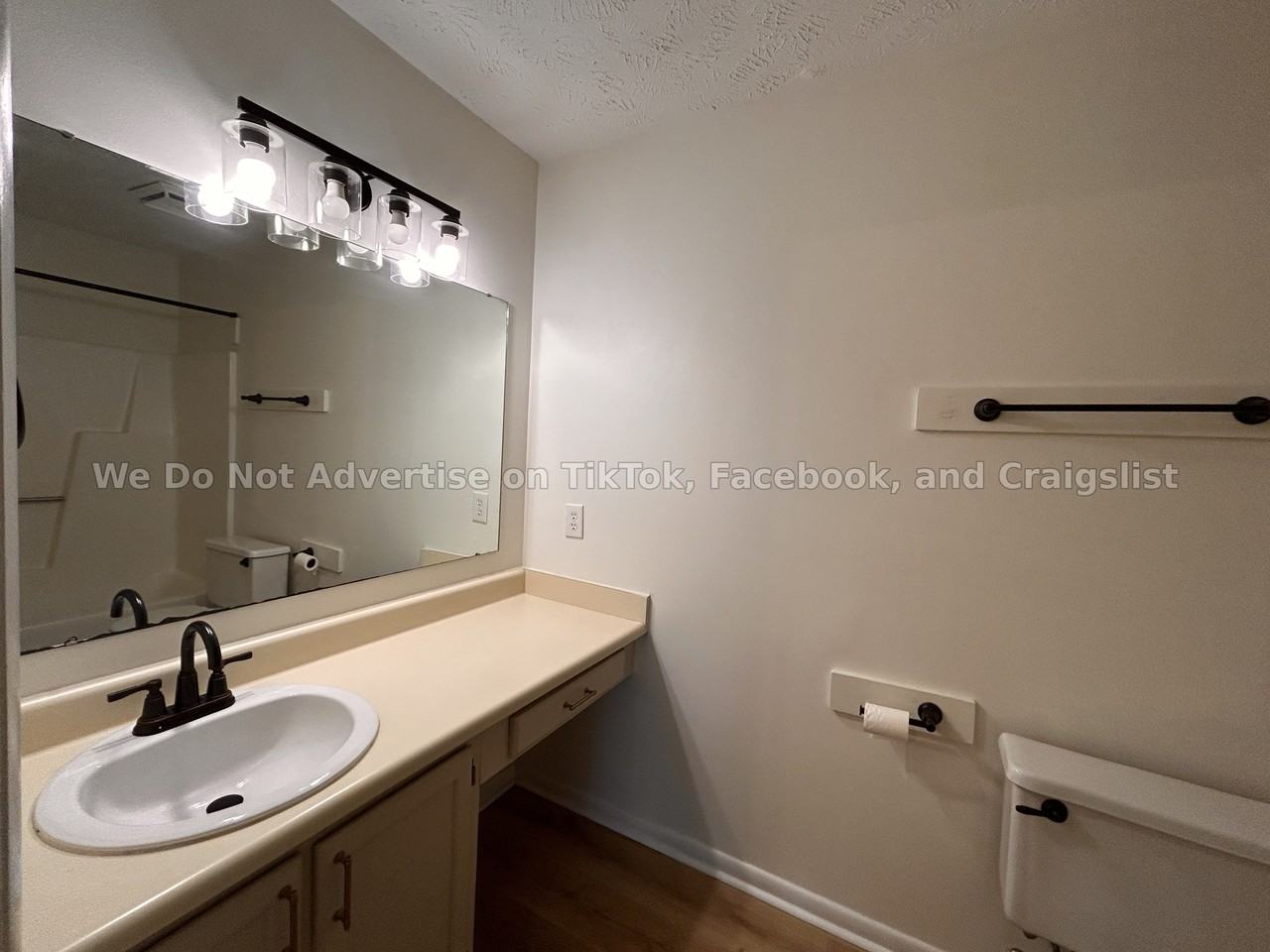 137 Villa Dr #1 - Photo 7 of 16