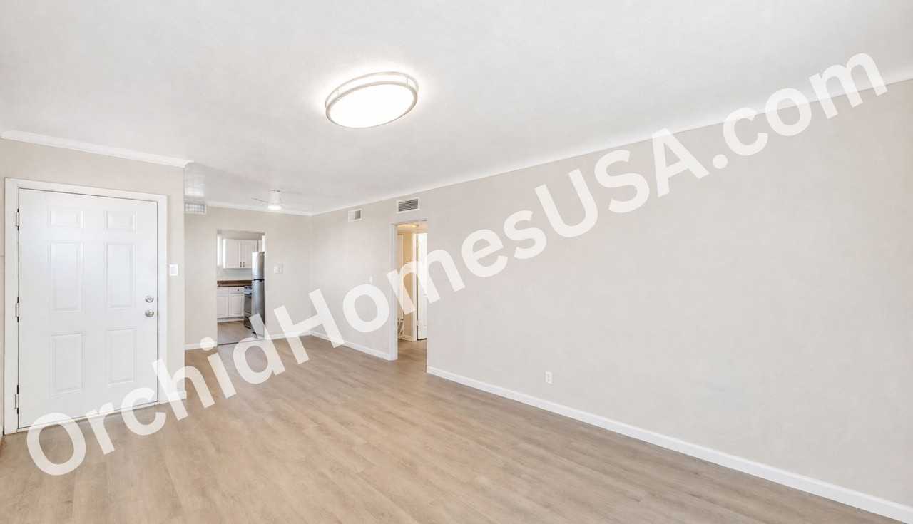 1729 E Moreland St #1 - Photo 7 of 22
