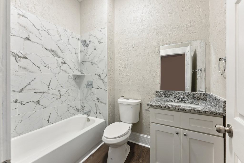 2905 12th Ave #B - Photo 6 of 8