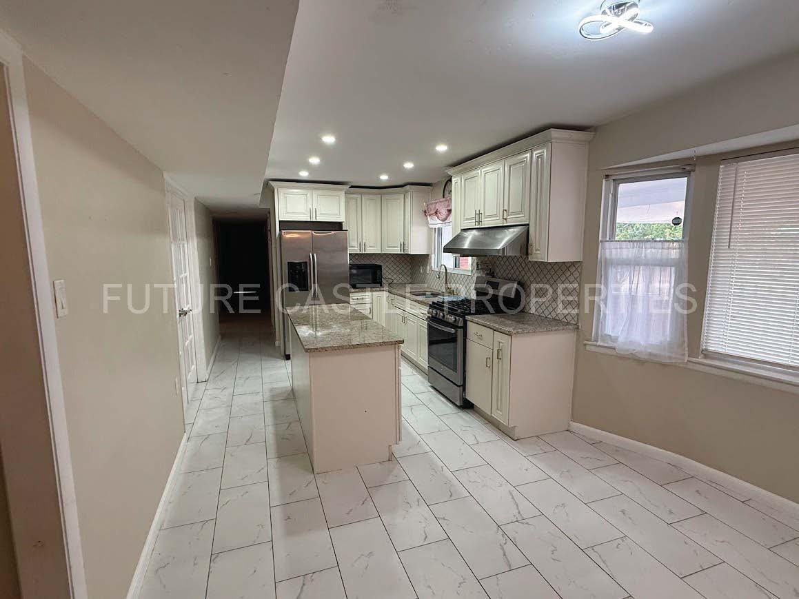 1901 Grande Blvd Se #1 - Photo 2 of 12