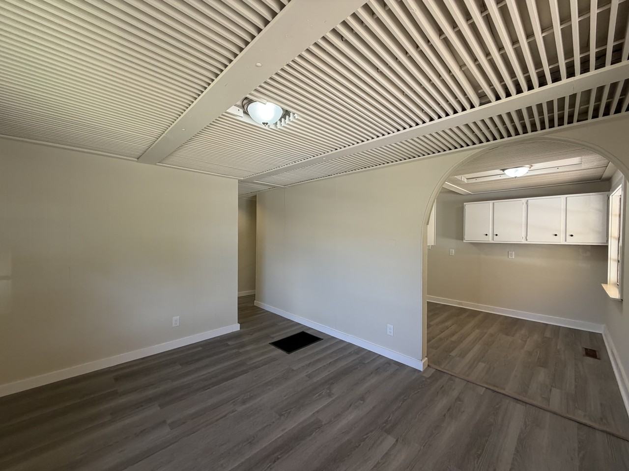 1916 Francis Ave Sw #1 - Photo 2 of 10