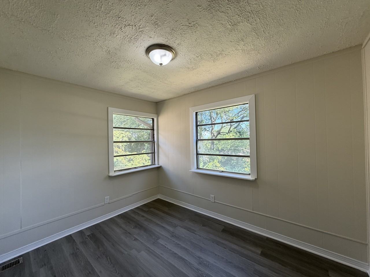 1916 Francis Ave Sw #1 - Photo 6 of 10