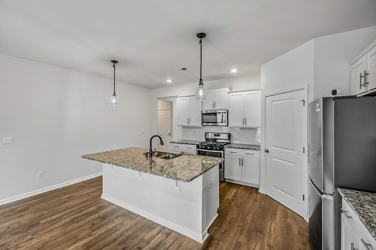 195 Light Spring Rd #1 - Photo 7 of 41