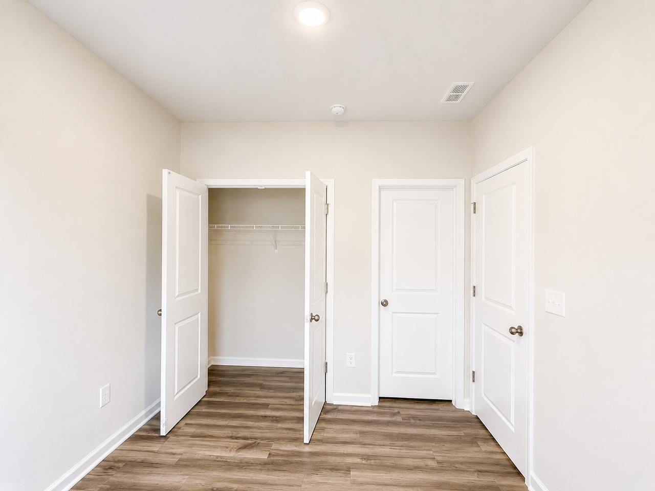 112 Holly Oak Ct #1 - Photo 4 of 24