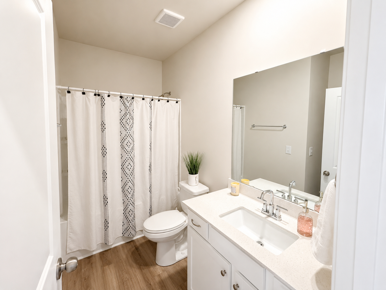 112 Holly Oak Ct #1 - Photo 5 of 24