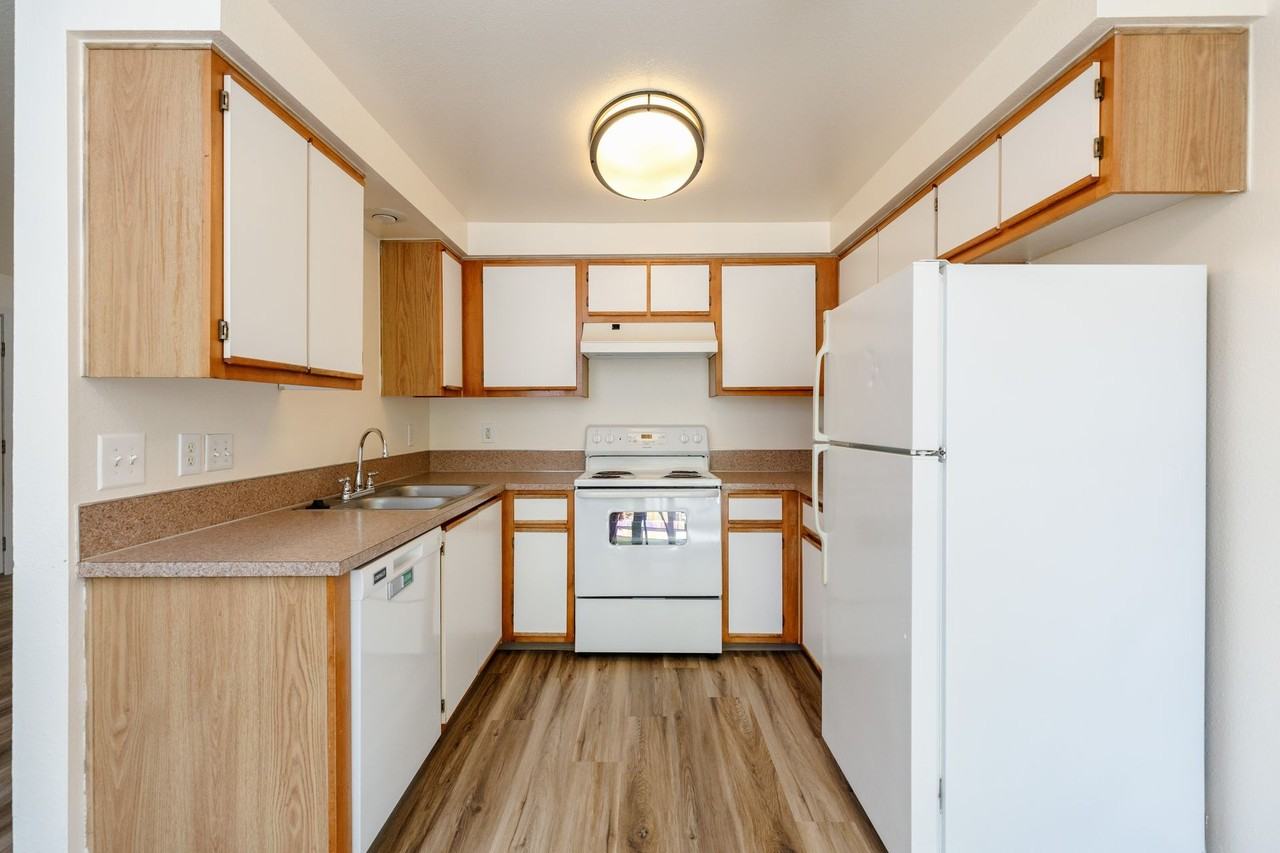 Trillium Square Apartments - Photo 4 of 6