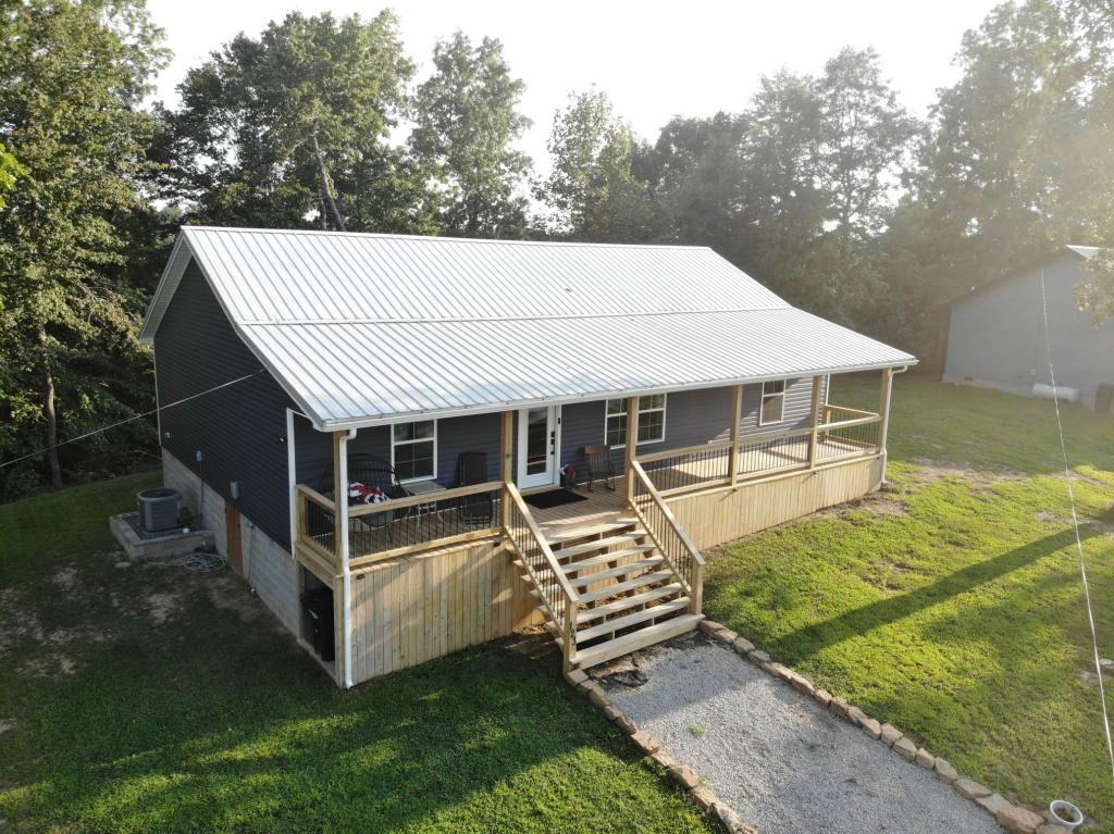 123 Clees Point Dr - Photo 3 of 24