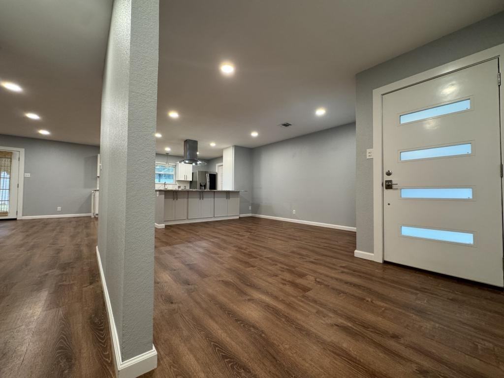 2406 Robin Rd - Photo 7 of 13