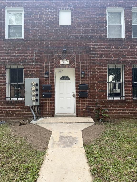 2021 I St Ne - Photo 2 of 42