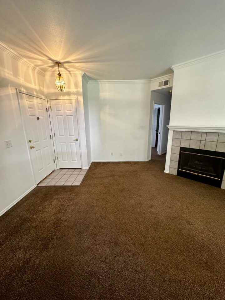 3750 Penny Pt #C - Photo 5 of 31