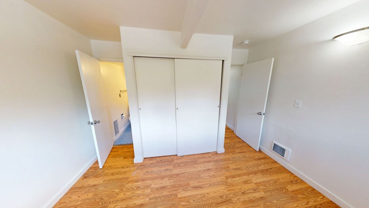Penrith Apartments - Photo 6 of 31