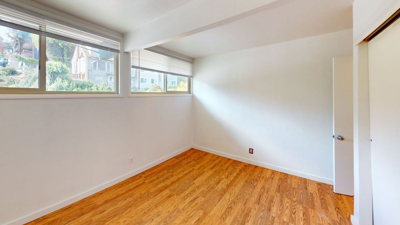 Penrith Apartments - Photo 7 of 31