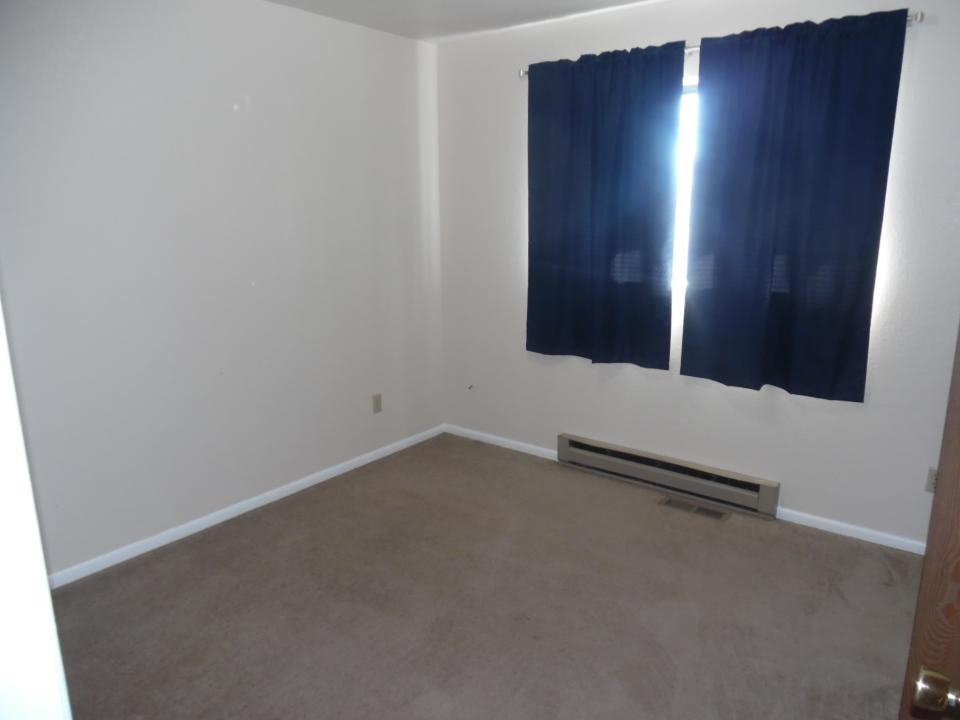 1708 Brewington Dr - Photo 5 of 11