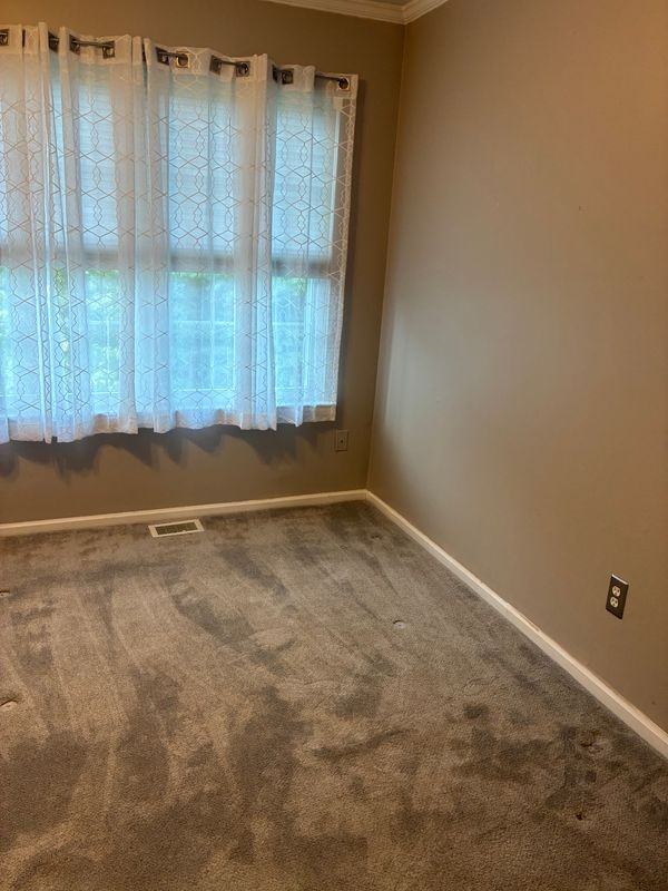 2401 Norrington Dr - Photo 2 of 18