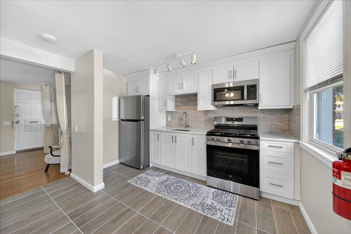 513 Brooklawn Ave ##B1 - Photo 6 of 11