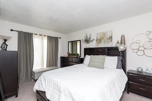 4714 Gardenia St - Photo 6 of 15