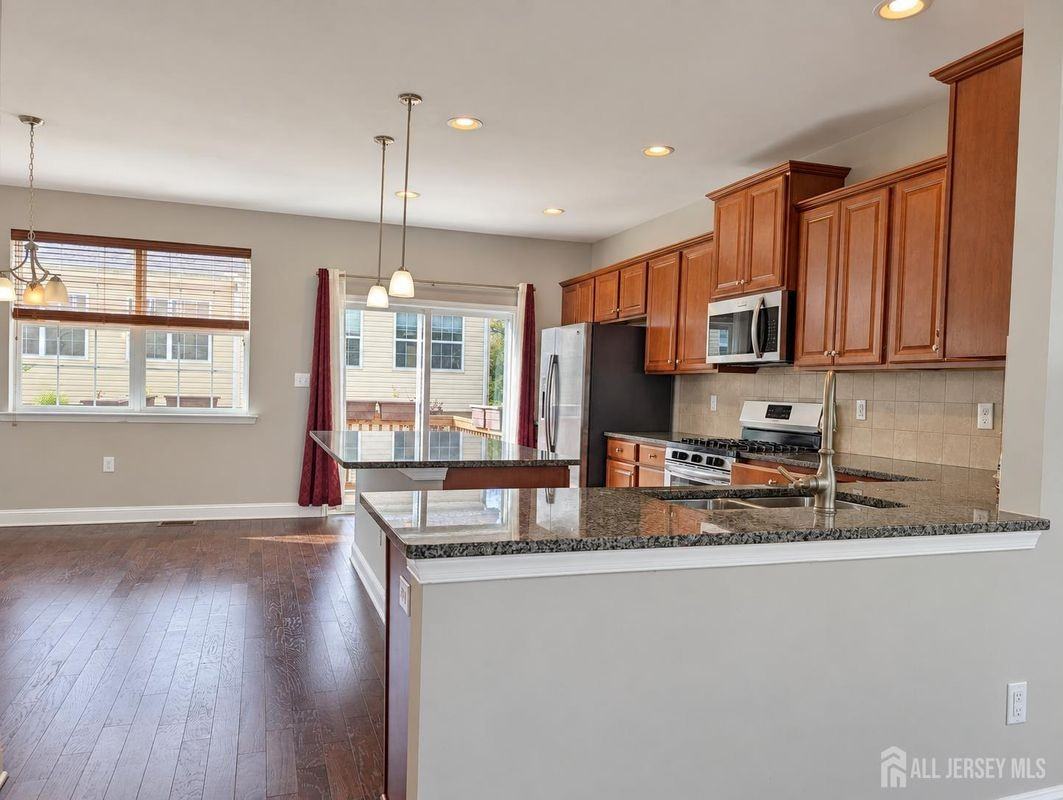 1607 Hights Farm Rd S - Photo 7 of 21