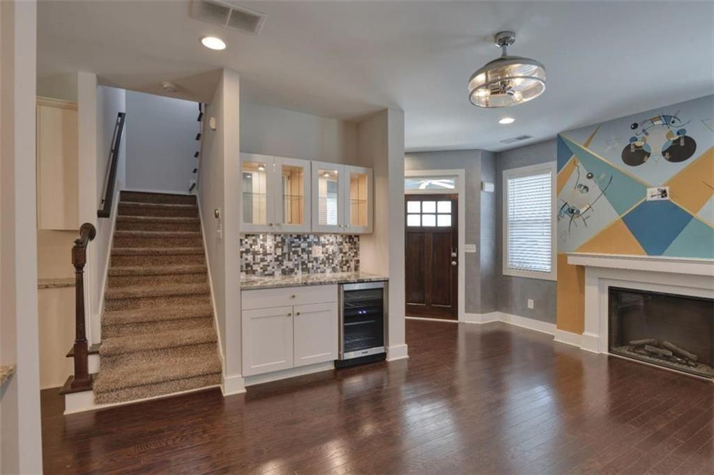 1782 Meadow Ln Sw - Photo 5 of 38