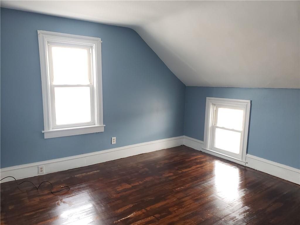 142 Pocasset Ave - Photo 2 of 11