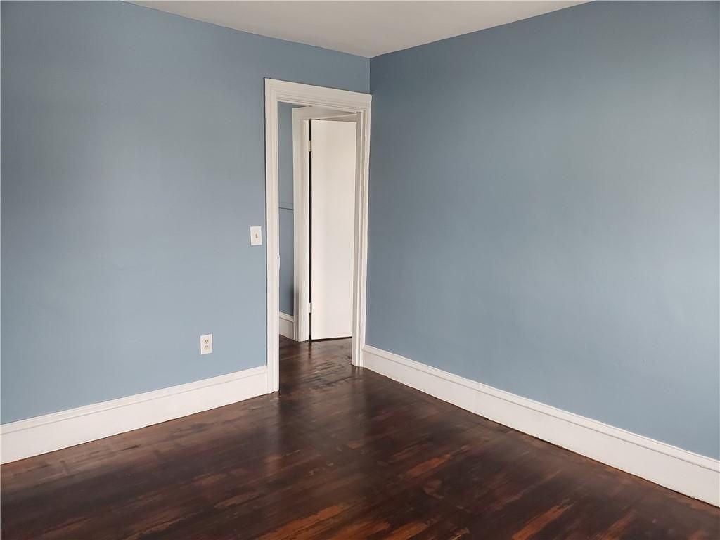 142 Pocasset Ave - Photo 3 of 11