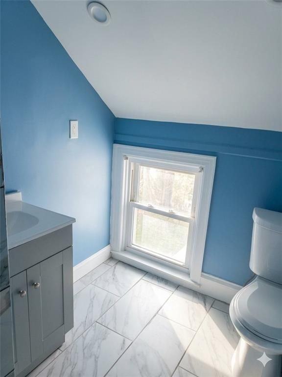 142 Pocasset Ave - Photo 7 of 11