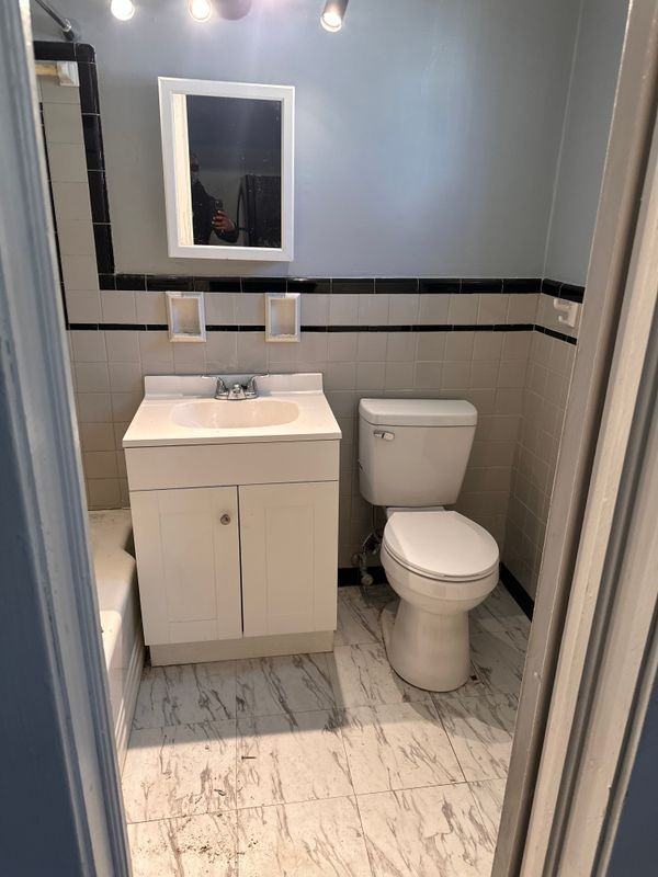 215 Church St - Photo 3 of 6