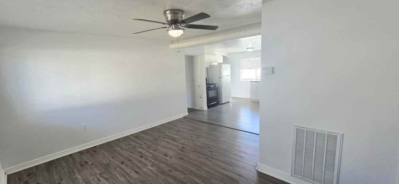 13413 Minuteman Dr #6 - Photo 5 of 25