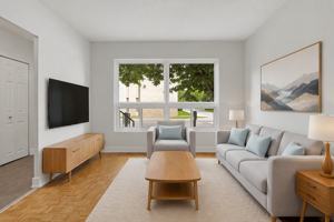featured image of 660 Sir John A Macdonald Blvd