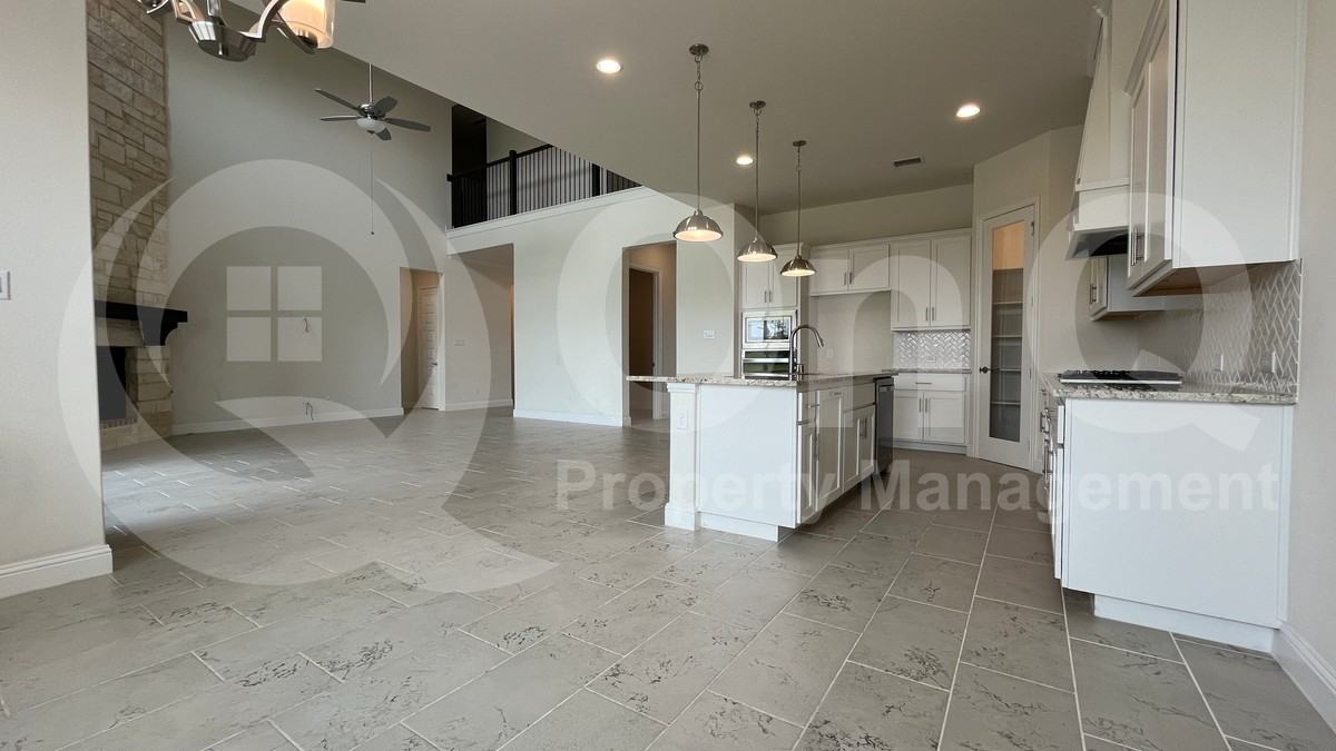 333 Elk Dr - Photo 2 of 47