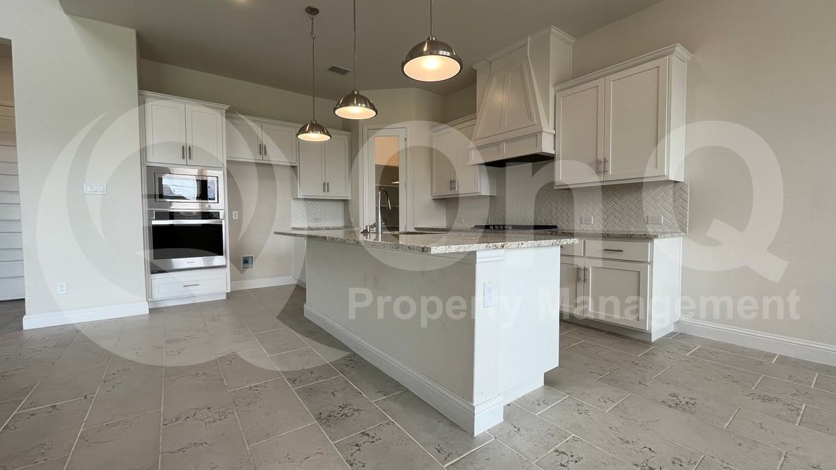 333 Elk Dr - Photo 5 of 47