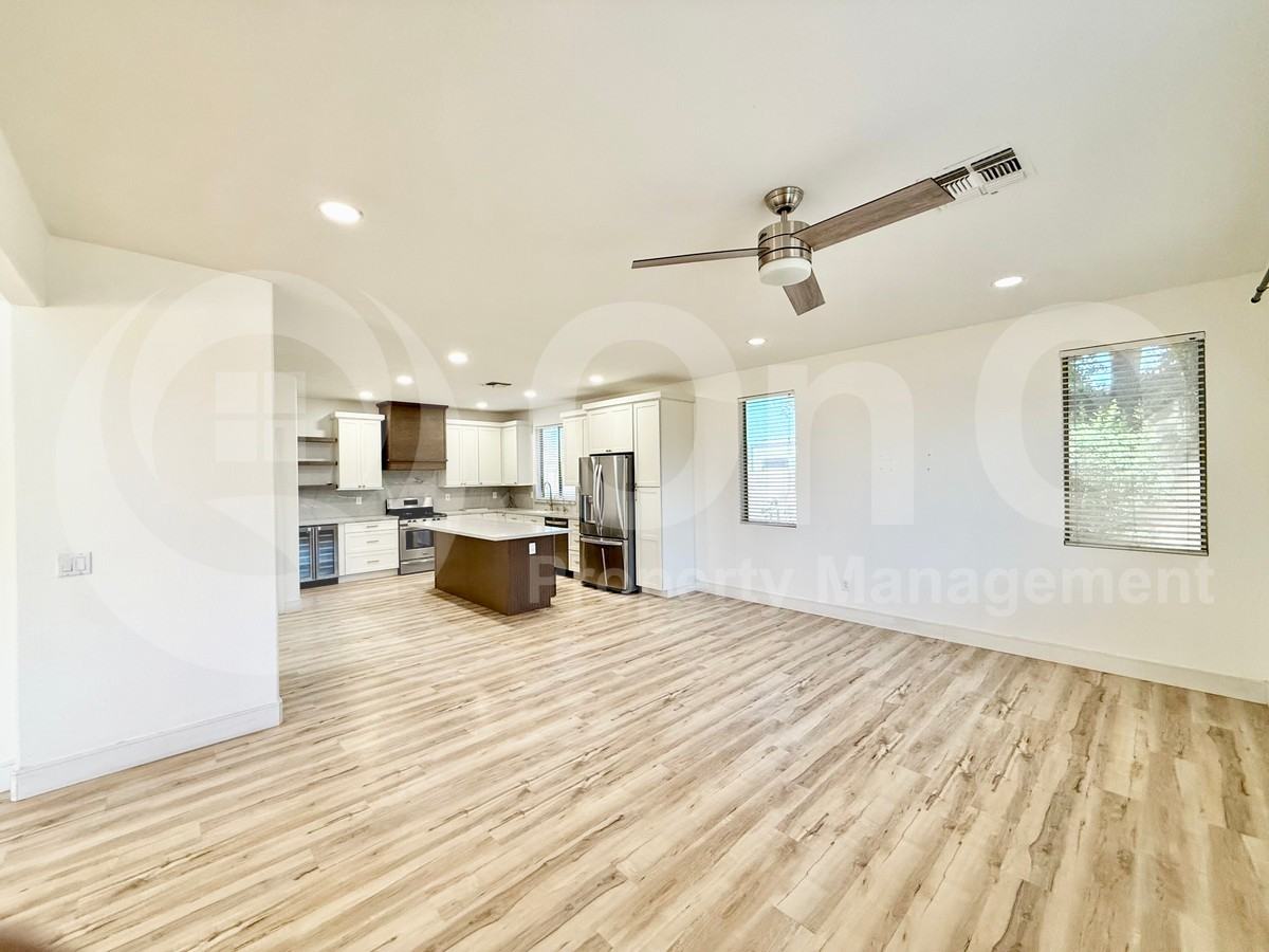 1961 E Derringer Way - Photo 5 of 30